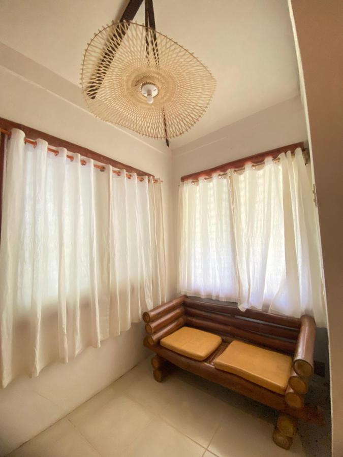 Tahanan Hotel *