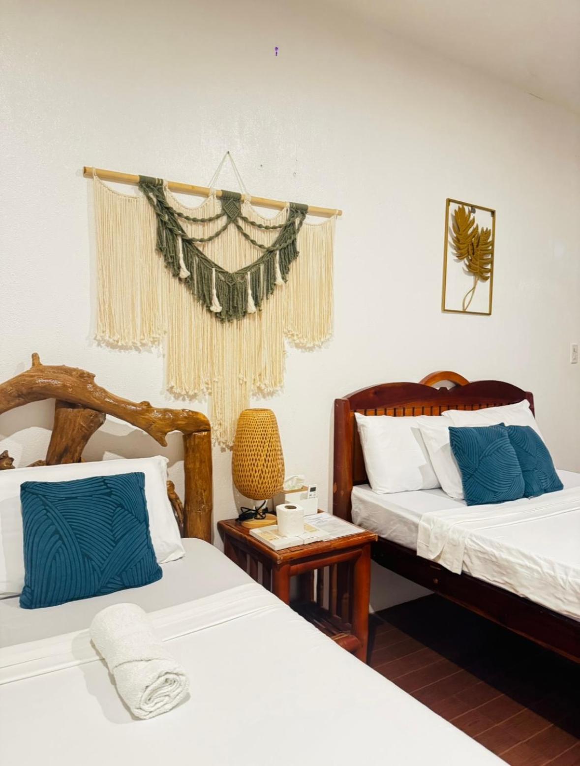 Hotel Tahanan *